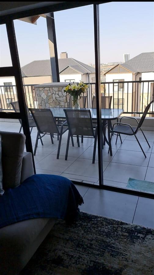 Polofields La Bonne Vie Apartamento Midrand Exterior foto